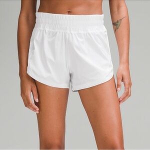 Lululemon Women'sTrack That White Shorts Size 6 Length 3"